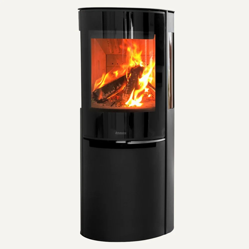 Rund svart Aduro H3 Lux hybridkamin med exklusiv helglaslucka och sidoglas från Villakomfort